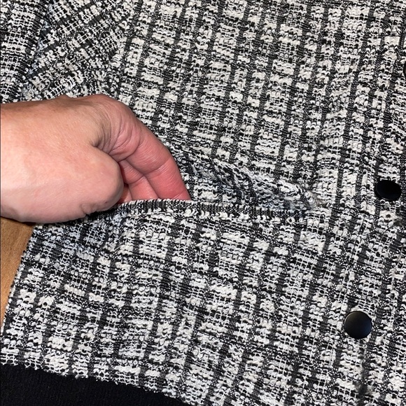 Madden NYC women’s medium Tweed Bomber Jacket top Black White pockets snaps - Picture 3 of 6